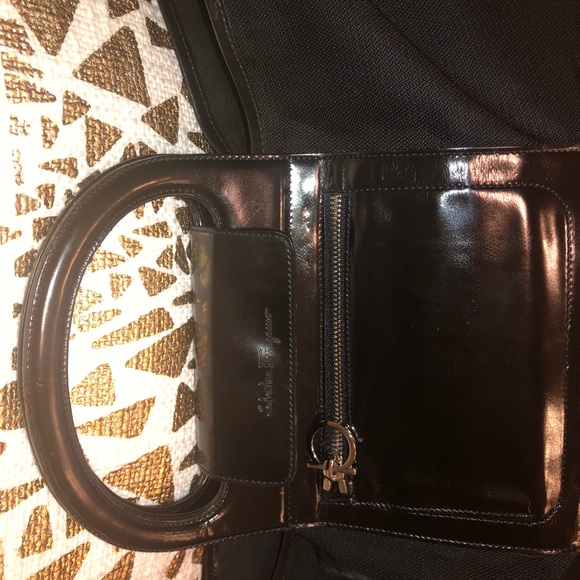 Authentic mech Ferragamo bag - Picture 3 of 8